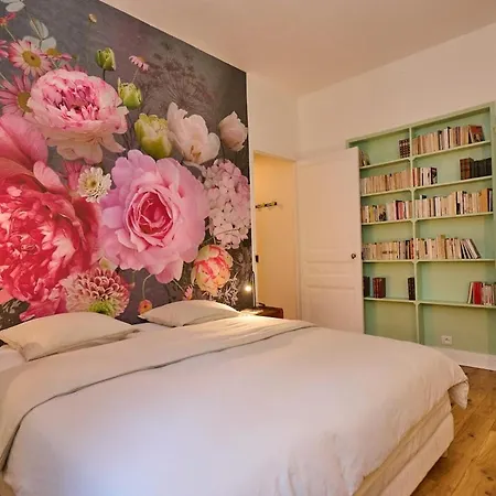 Apartment Geranimus Picasso Heart Of Paris