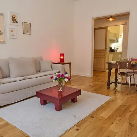 Geranimus Picasso Heart Of Apartment Paris